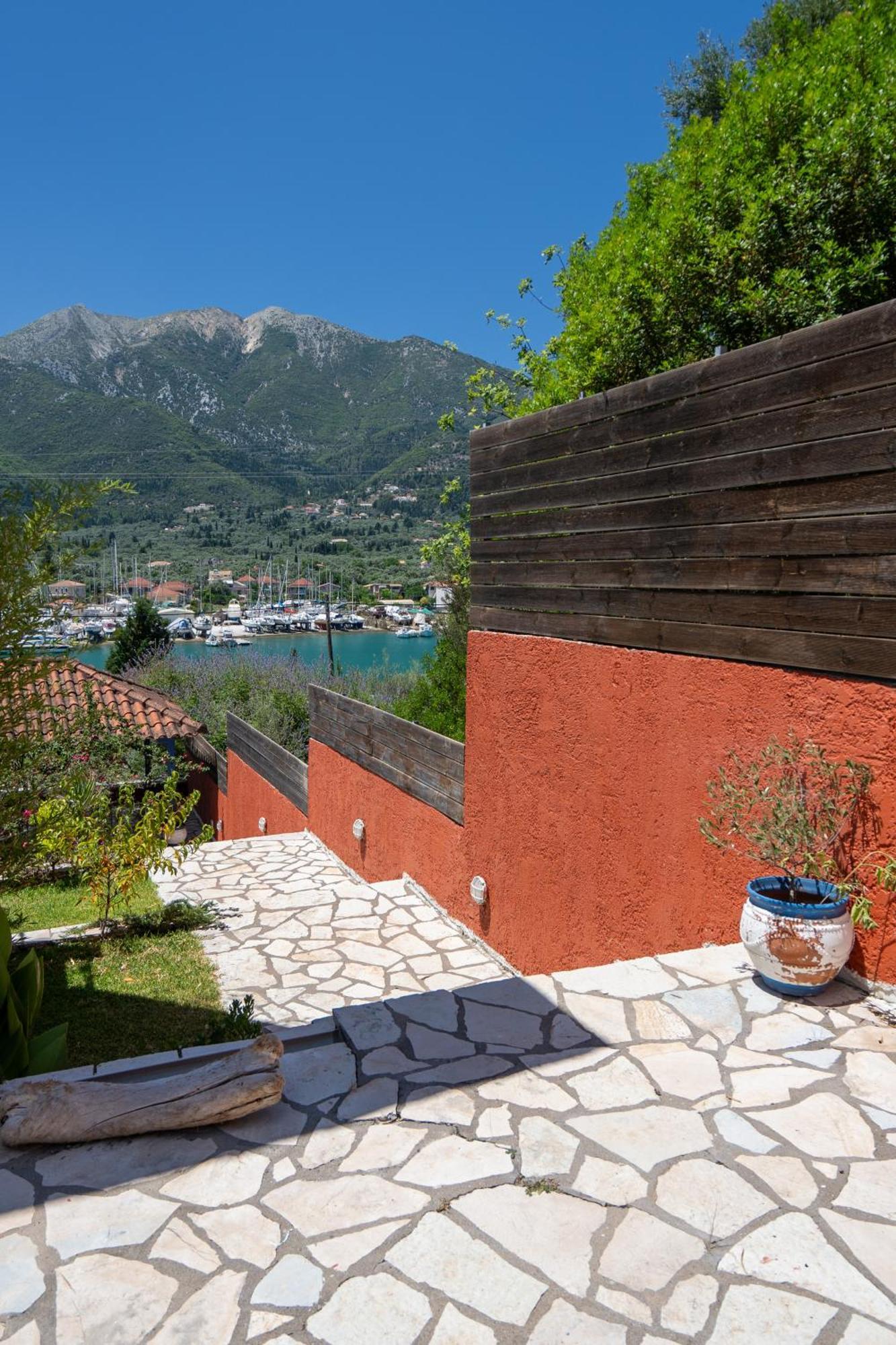 Vliho Bay Boutique Hotel Yénion Exterior foto