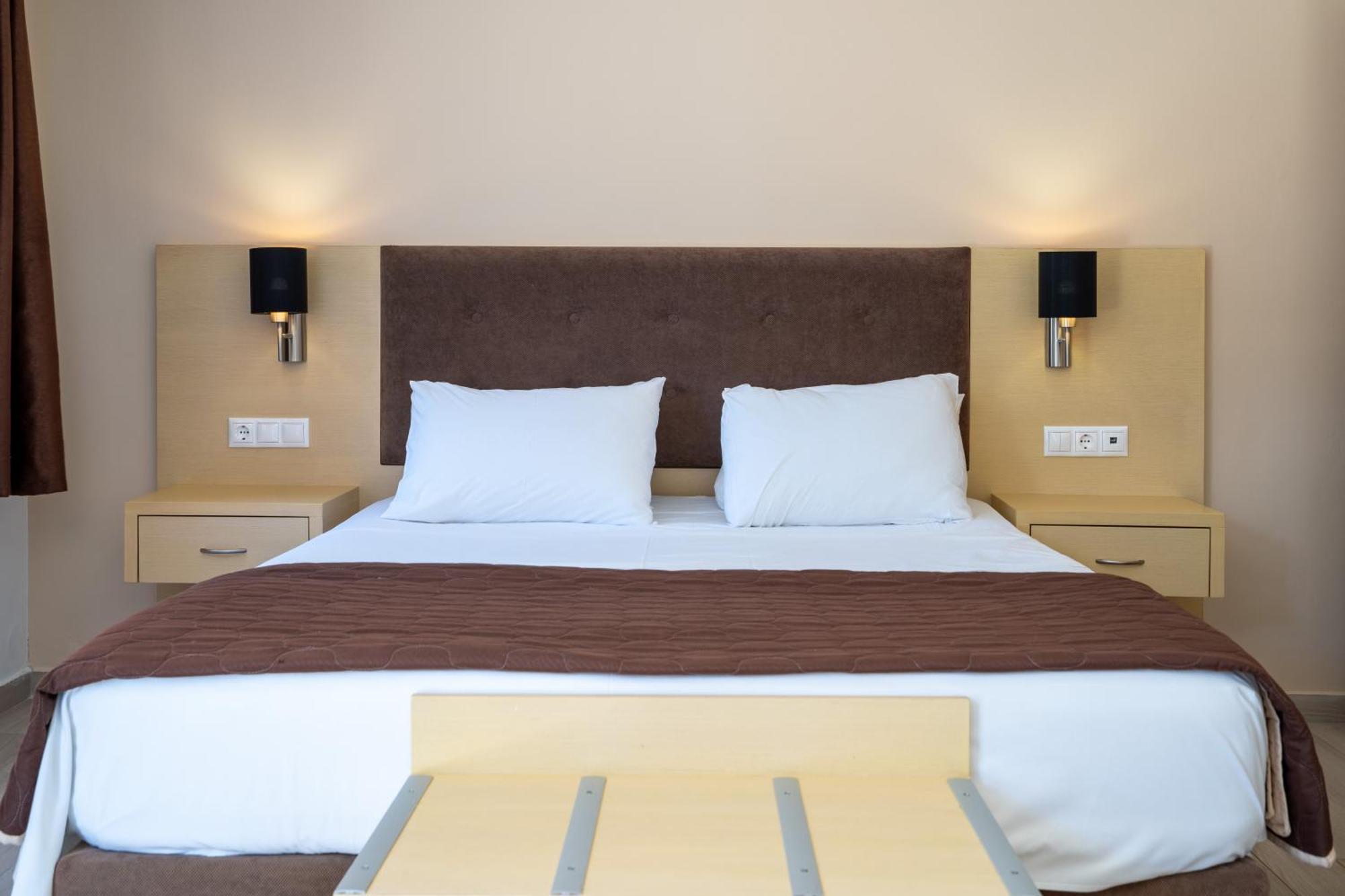 Vliho Bay Boutique Hotel Yénion Quarto foto